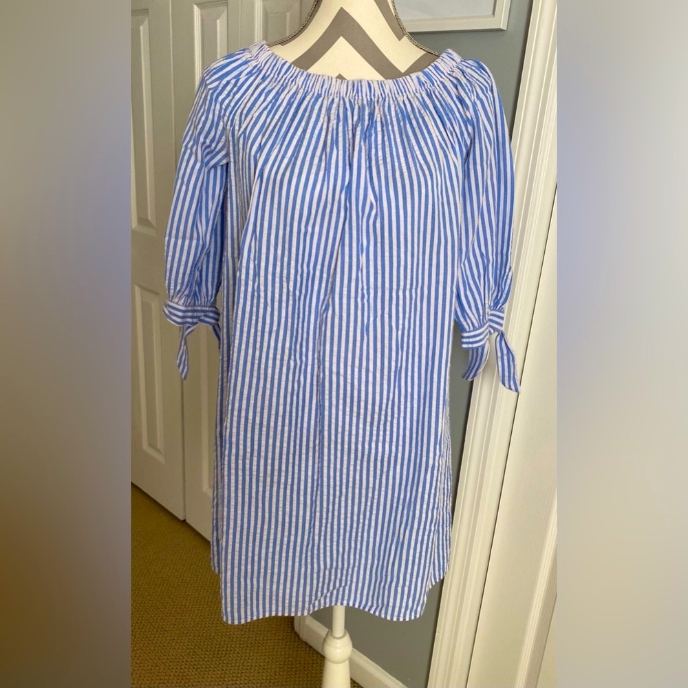 Le Lis - blue/white striped, seersucker dress, size medium